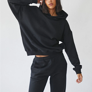 Sweat-shirt à capuche noir pour femme, manches longues, coupe ample, décontracté, couleur unie, en coton, haut de survêtement, vêtements d'automne - Product Image 1