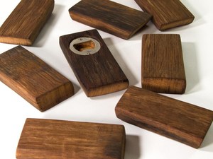 Llavero Abridor Multifunción de Madera y Acero Inoxidable de Primera Calidad con Logotipo Personalizado para Bar y Regalo Promocional - Product Image 4