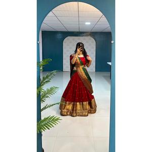 FANCY BLOOMING GEORGETTE SECUENCIA TRABAJO LISTO PARA LLEVAR LEHENGA CHOLI CON DUPATTA ROJO - Product Image 4