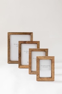 Cadres photo en bois naturel de plusieurs tailles pour la décoration élégante de la maison - Product Image 2