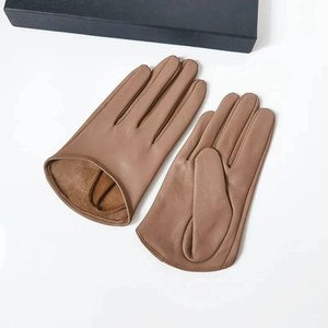 <b>Women</b> Sheep Leather Driving Gloves Wrist Length Unlined <b>Thermal</b> Plain Style for Daily Use Winter Warmth - Product Image 3