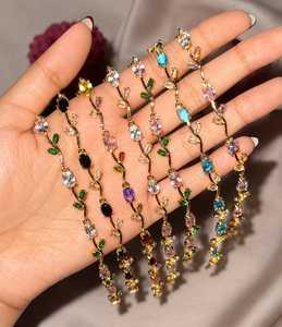 กำไลข้อมือดอกไม้ประดิษฐ์สวยหรูสำหรับผู้หญิง ชุบทอง กำไลแบบสวมใส่ได้ทุกวัน เครื่องประดับแฟชั่น - Product Image 5