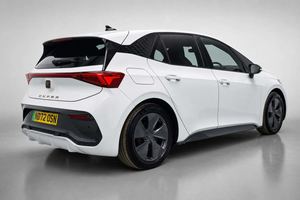 Paquete de Lujo Usado 2022 Blanco 150kw V1 58kwh 5 Puertas Auto Eléctrico Modelo 2022 Paquete Incluido - Product Image 4