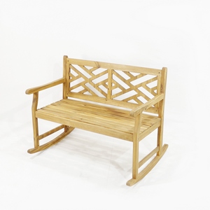 Fauteuil à bascule d'extérieur en bois naturel tendance - Siège de jardin robuste à mouvement fluide - Product Image 5