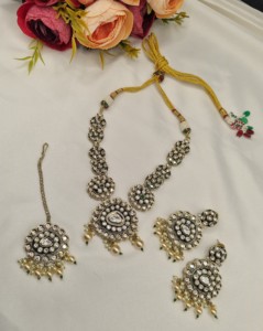 Conjunto de collar nupcial de lujo con piedras Kundan sin tallar, pendientes, Maang Tikka, borlas de perlas, Dori ajustable, joyería de boda al por mayor - Product Image 4