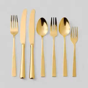 ชุดช้อนส้อมโลหะพรีเมียมเคลือบทอง สำหรับใช้ในครัว ร้านอาหาร และงานเลี้ยง - Product Image 6