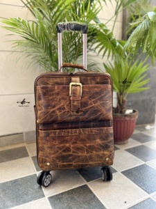 New Arrival Real Genuine Leather Luggage Bags Multi Uses Handmade Trolley Bag Unisex Big Size Multi Uses <b>Suitcase</b> - Product Image 1