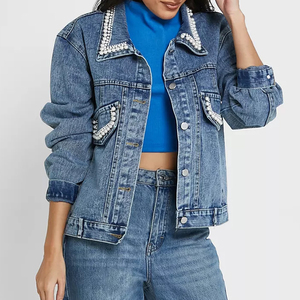 Chaqueta vaquera acolchada ecológica con doble solapa y bolsillo de parche, precio mayorista, logotipo personalizado, tela de algodón suave y cómoda para mujer - Product Image 1