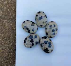 Cabochon ovale en jaspe dalmatien naturel, pierre à dos plat de haute qualité, polie, pour la fabrication de bijoux, vente en gros - Product Image 4