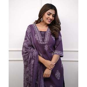 Women's Premium Quality Suit <b>Set</b>-101 by Manyata - Product Image 2