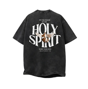 Camiseta Vintage Negra Lavada con Logo 'Holy Spirit' - Camiseta Oversize con Estampado Gráfico Hip Hop Personalizado para Hombre - Product Image 3