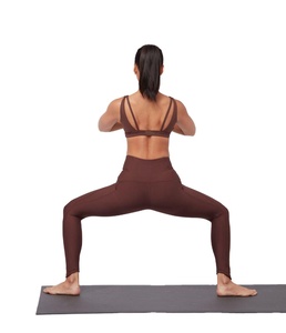 Ropa de yoga y fitness para mujer, conjuntos de ropa de yoga de alta calidad hechos a medida, sujetador y leggings de último diseño - Product Image 1