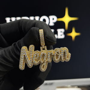 Pendentif Prénom Personnalisé 2 Pouces Plaqué Or 14K Moissanite VVS Iced Out Collier Hip Hop Personnalisé Breloque Bijou - Product Image 1