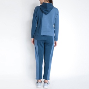 Conjunto Deportivo de 2 Piezas para Mujer, con Capucha, Cintura Elástica, Tela Suave y Ligera, con Logotipo Personalizado, Estilo Casual, Tendencia Actual - Product Image 3