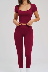 Green 2-Piece Yoga Set With <b>Crop</b> <b>Top</b> High Waist Leggings Seamless Breathable Design 2026 Latest Design - Product Image 3