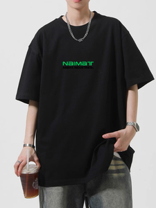 เสื้อยืดโอเวอร์ไซส์สีน้ำตาลสำหรับผู้ชาย แขนสั้น คอกลม พิมพ์ลายตัวอักษรด้านหน้า ผ้าเจอร์ซีย์ถัก - Product Image 6