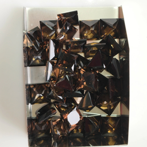 ควอตซ์สโมคกี้ธรรมชาติ 9 มม. ทรงสี่เหลี่ยมเจ้าหญิงคัท คุณภาพดีที่สุด พลอยเม็ดเดี่ยวสำหรับทำเครื่องประดับและสร้อยคอ - Product Image 5