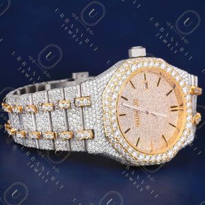 Reloj mecánico artesanal de acero inoxidable con lectura analógica, movimiento automático, diamantes moissanita de corte redondo, claridad VS VVS EF - Product Image 5