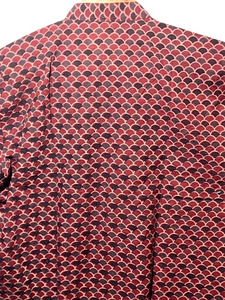 ชุดคุรตะแบบดั้งเดิมสำหรับผู้ชายแบบสั้น |   เสื้อแขนยาวผ้าฝ้าย |   ลายพิมพ์ดอกไม้แบบแฮนด์บล็อก |   ผ้าใยธรรมชาติที่ยั่งยืนในราคาที่สมเหตุสมผล - Product Image 5