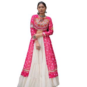 Especial Navratri Wear Color Azul Kora Algodón Con Volantes Estándar Costura Kurti Con Lehenga - Product Image 1