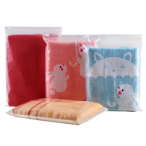 Bolsa de Plástico para Ropa, Tamaño Personalizado, Fundas Antipolvo, Embalaje Perfecto para Proteger la Ropa, OEM/ODM en Vietnam - Product Image 6