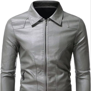 Chaqueta de moto unisex gris de piel de oveja, ecológica, transpirable, para invierno, estilo urbano, con hombros acolchados, mangas fruncidas y corte ajustado. - Product Image 1