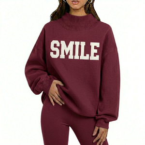 Pull en coton à col montant oversize pour femme, imprimé lettres SMALE, épaules tombantes, manches longues, couleur beige, collection automne - Product Image 6
