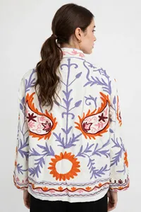 Veste en velours et coton brodée Suzani bohème, col mandarin, manches longues, motif floral, vêtement d'extérieur décontracté pour l'hiver, pour femmes, chauffante - Product Image 3