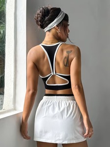 Sujetador deportivo para mujer con ribete en contraste, sin costuras, acanalado, top corto de gimnasio, con corte en T en la espalda y recortes, bralette para entrenamiento y yoga - Product Image 2