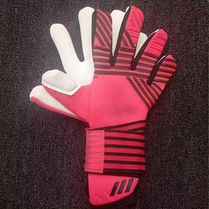 Gants de gardien de but professionnels Giga Latex avec injection de silicone au dos, coupe moyenne, sangle intégrée, enveloppe de pouce, design personnalisé - Product Image 2