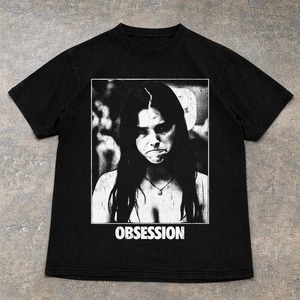 เสื้อยืดโอเวอร์ไซส์สีดำสไตล์โกธิค พิมพ์ลายรูปภาพ ดีไซน์ Obsession แขนสั้น คอกลม ทรงปกติสำหรับผู้ชาย ผ้าฝ้าย 100% ระบายอากาศได้ดี สวมใส่สบาย - Product Image 2