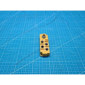 ตัวเชื่อมต่อแบบหน้าแปลนตัวเมีย Turck 403Z-FS 8 ขา 8 พิน ใช้แล้วเป็นอะไหล่อุปกรณ์เซมิคอนดักเตอร์รุ่นเก่า - Product Image 6