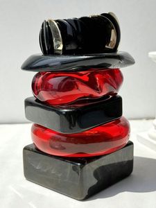 Bracelets en résine faits à la main, impression numérique, teinture unie, accessoires de mode haut de gamme pour femmes, qualité d'exportation en gros - Product Image 4