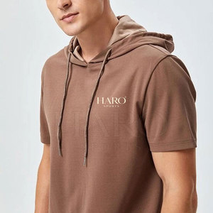 Conjunto Deportivo Personalizado para Hombre con Pantalones Cortos, Ropa Deportiva Ligera Ideal para Uso Prolongado - Product Image 5