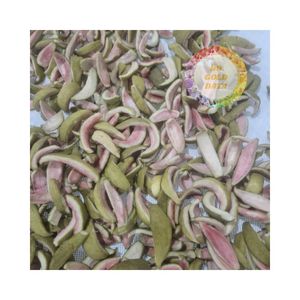 SOFT DRIED GUAVA WITH SALT AND CHILI NATURAL RED GUAVA SPICY TASTE FAVORITE GREAT ASIAN CHOICE PERFECT FOR TRAVELING JUNK FOOD - Product Image 2