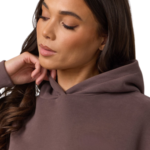 Ensemble sweat à capuche et jogging coupe décontractée marron moka pour femme – Tenue de sport athleisure premium - Product Image 2