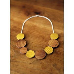 Luxury Eco-Friendly Wooden Cross Necklace for Women Fashionable Jewelry Design - Product Image 6