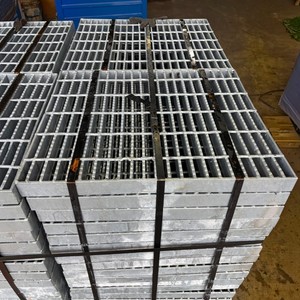 Barre de support en acier galvanisé électro-forgé - Product Image 3
