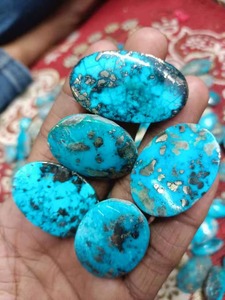 Magnifique Cabochon de Turquoise Iranienne à Taille Brillante, Matrice Bleu-Marron, 20-45mm, Pierre Précieuse Libre pour la Fabrication de Bijoux, Aamna Gems - Product Image 1