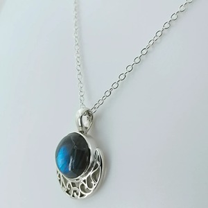 Collier pendentif en argent sterling fait main avec labradorite 14 mm, sertissage clos, pierre précieuse naturelle, bijoux bohèmes, 10 grammes, cadeau pour elle - Product Image 2