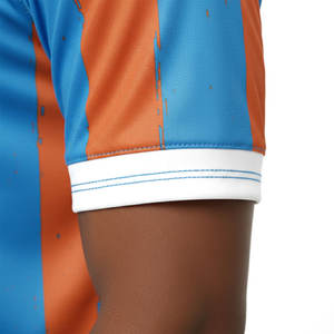 Conjuntos de Uniformes de Fútbol con Impresión por Transferencia de Calor, 100% Poliéster Transpirable, Manga Corta, Ropa de Fútbol de Invierno, Venta al Por Mayor - Product Image 4