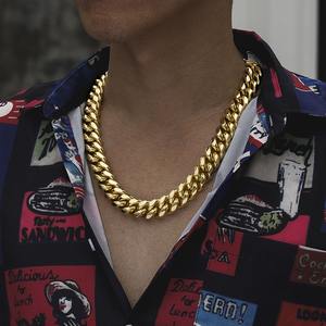 Nueva llegada: Cadena de gemas de moissanita con incrustaciones de diamantes, ideal para regalo, ropa de club y accesorios de moda. Disponible para exportación. - Product Image 1