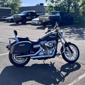 Moto Harley-Davidson Dyna Glide Super Glide Cruiser d'occasion 2009 à vendre – Couple puissant, prête pour la ville et agressive - Product Image 1