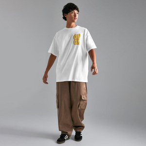 T-shirt décontracté blanc 100 % coton pour homme à manches courtes et col rond, coupe classique anti-boulochage avec motif sérigraphié - Product Image 3