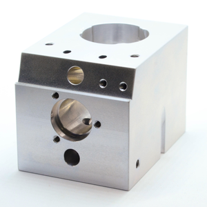 Fabricación de Piezas de Máquina de Acero Inoxidable Mediante Fresado y Torneado CNC de Alta Precisión, Totalmente Personalizadas, Hechas en Tailandia - Product Image 6