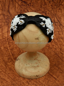 Serre-tête en tissu de luxe 2025 avec nœud floral classique, bandeaux de spa pour filles, bandeaux de cheveux rayés abeille de créateur de mode pour femmes - Product Image 3