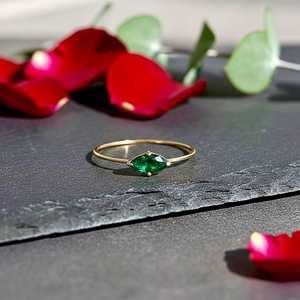 Bague de fiançailles vintage en émeraude taille marquise, bague de mariage à grappe, pierre unique, argent sterling 925 plaqué or 14 carats - Product Image 4
