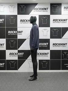 Sudadera Unisex de Corte Regular con Cuello Redondo, Color Negro Camel, 100% Algodón, Felpa, Personalizable con Logotipo, Estilo Urbano para Verano - Product Image 5