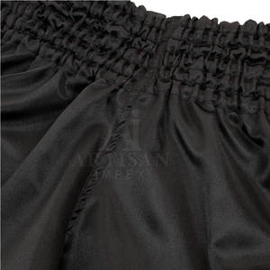 Shorts de Muay Thai 100% polyester, entièrement sublimés, imprimés sur mesure, fabriqués sur mesure, pour la boxe thaï, en vente. - Product Image 3