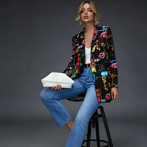 Oferta especial en Temu: Blazer de moda para mujer con estampado de grafiti, cuello de solapa, abertura frontal, estilo urbano, informal, para oficina. - Product Image 6